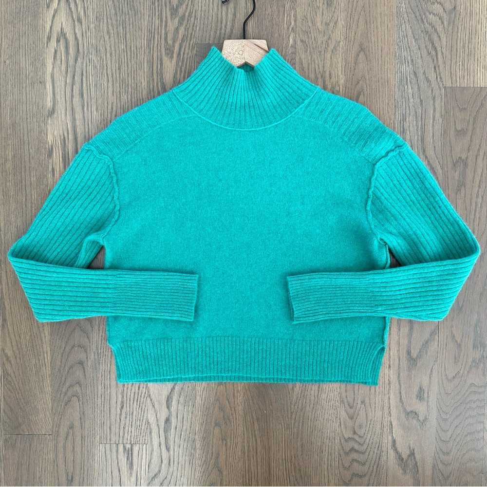 Free People Aubrey Cashmere Crop Turtleneck Sweater in Emerald Green Size Small - Picture 2 of 7